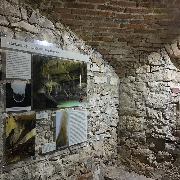 Ausstellung Stein.Wasser.Höhle in der Obermühle