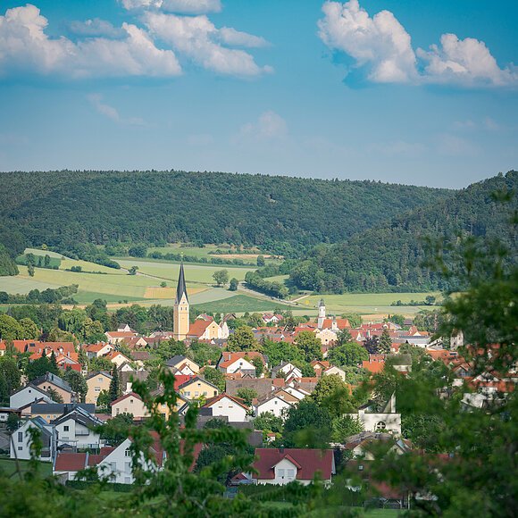 Oberhalb von Dietfiurt am Freibad