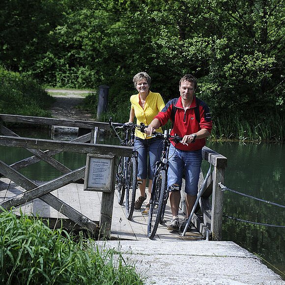 Floß über den Alten Kanal bei Dietfurt