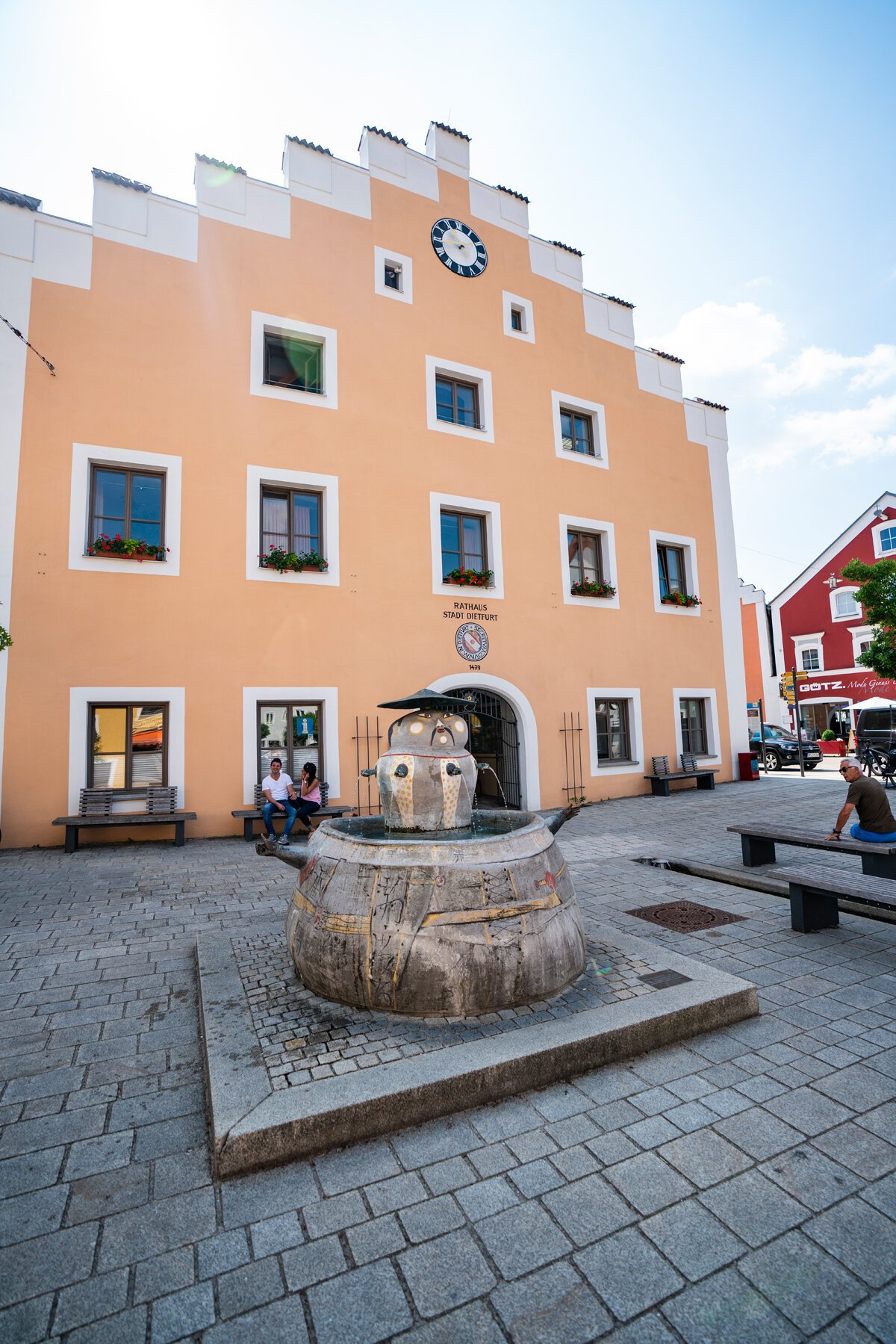 Rathaus & Chinesenbrunnen